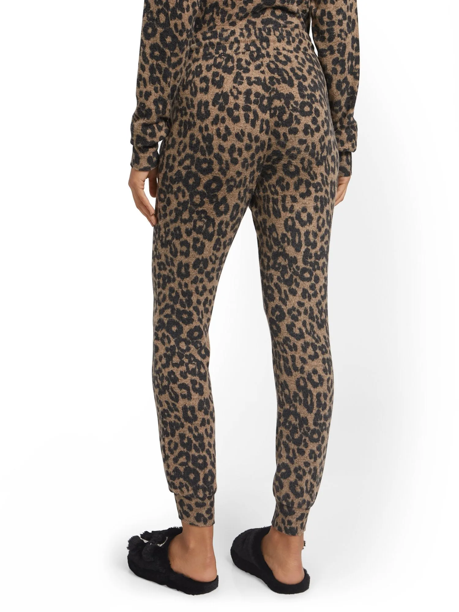 Leopard-Print Super-Soft Knit Slim Jogger Pant