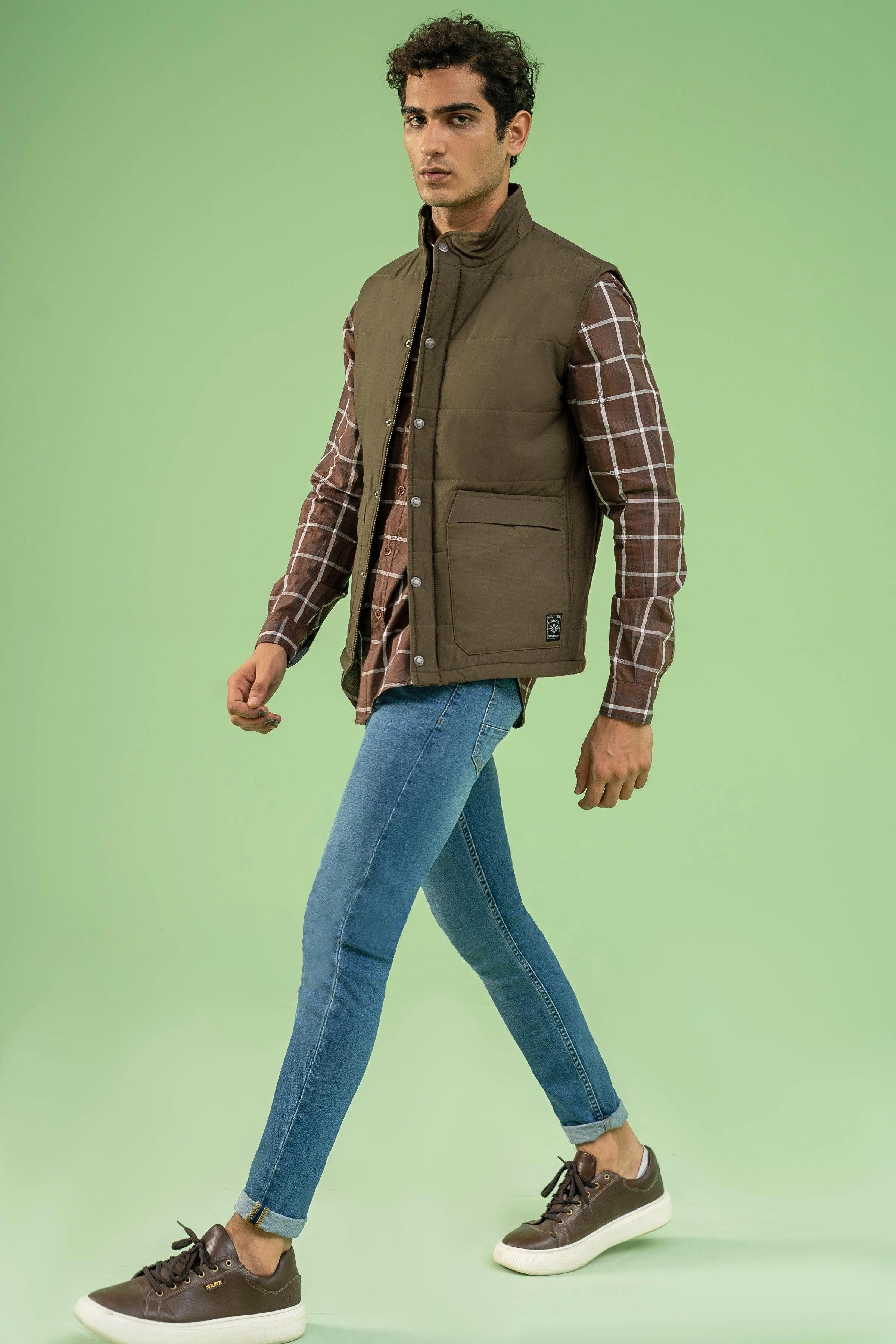 SLEEVESLESS RIPSTOP QUILTED JACKET DARK OLIVE