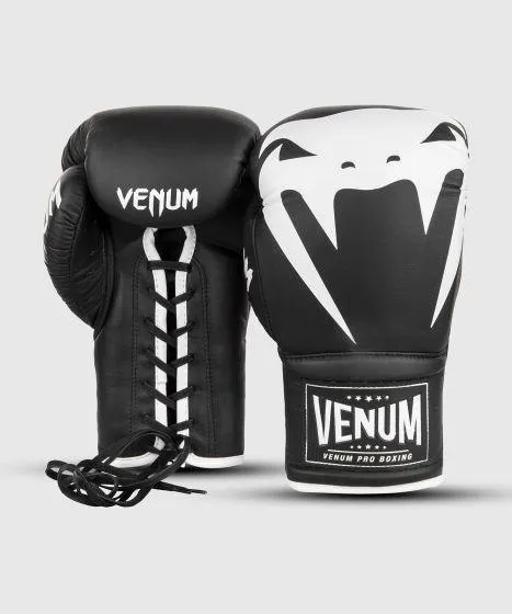 VENUM CUSTOM Giant 2.0 Pro Boxing with Laces