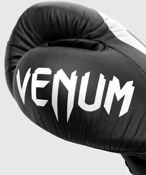 VENUM CUSTOM Giant 2.0 Pro Boxing with Laces